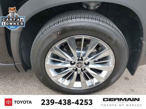 Used 2024 Toyota Grand Highlander Platinum image 12