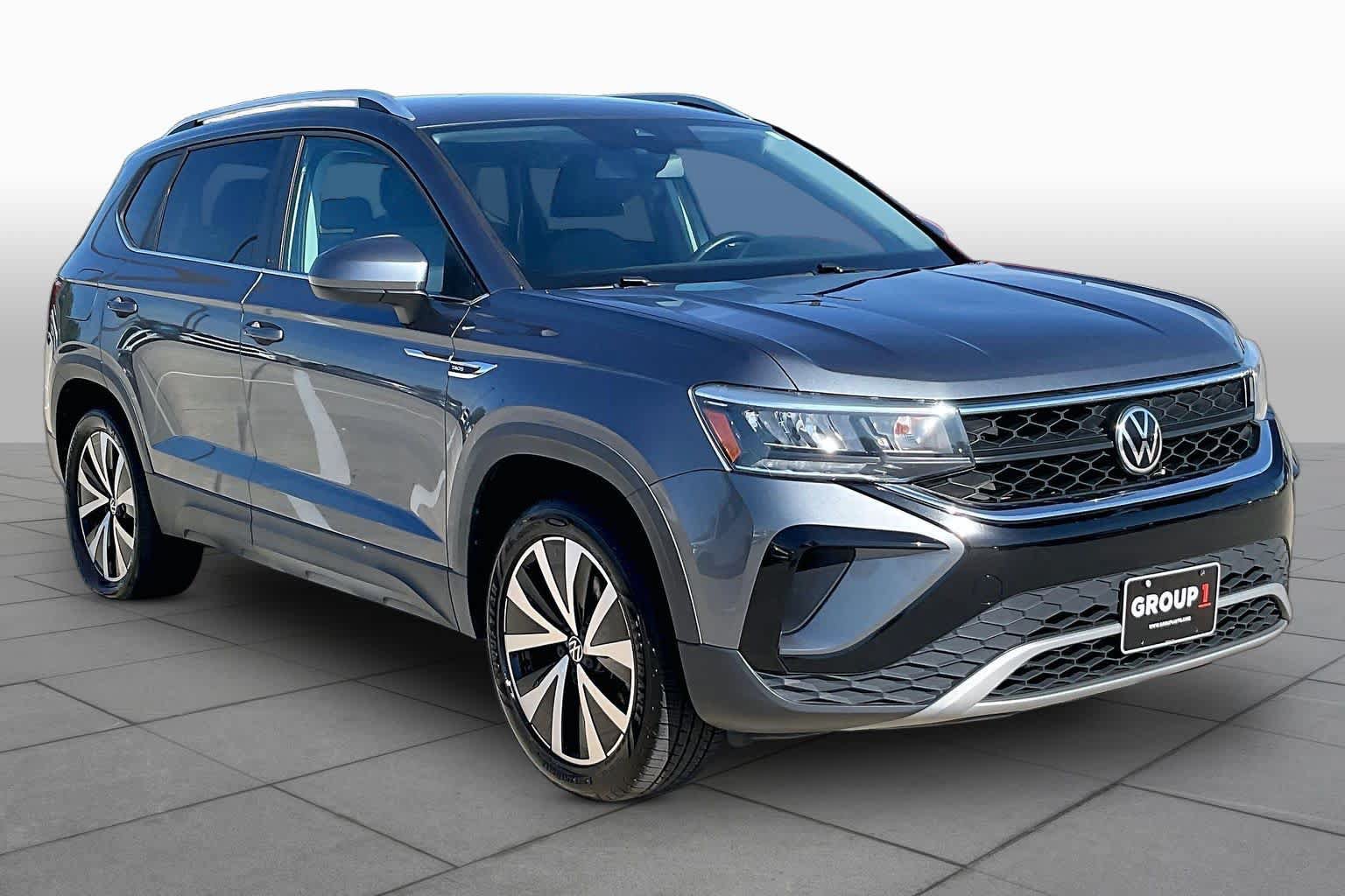 Used 2022 Volkswagen Taos SE AWD/4WD image 3