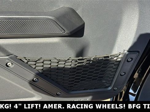 New 2025 Ford Bronco Badlands image 11