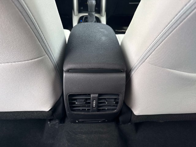 Used 2025 Toyota Corolla Cross LE FWD image 14