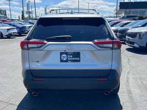 Used 2022 Toyota RAV4 XLE w/ Convenience Package AWD/4WD image 6