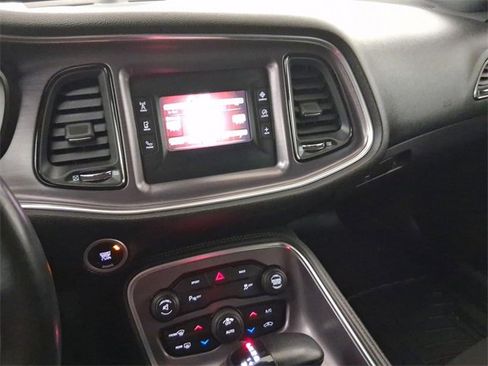Used 2016 Dodge Challenger SXT w/ Driver Convenience Group image 19