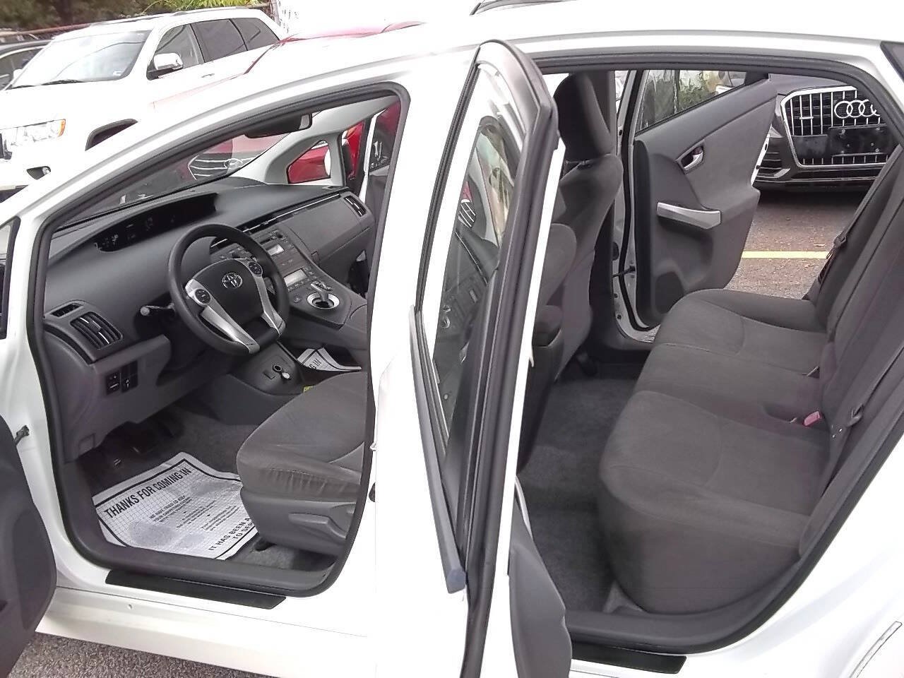 Used 2011 Toyota Prius Two FWD image 6