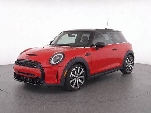Used 2024 MINI Cooper S FWD image 2