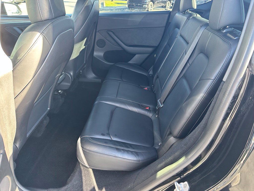 Used 2023 Tesla Model Y Long Range AWD/4WD image 22