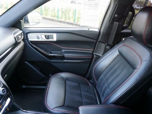 Used 2023 Ford Explorer ST-Line w/ Class IV Trailer Tow Package image 30