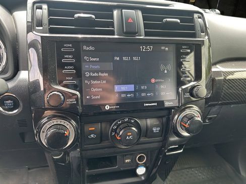 Used 2021 Toyota 4Runner TRD Off-Road Premium w/ Moonroof Package AWD/4WD image 23