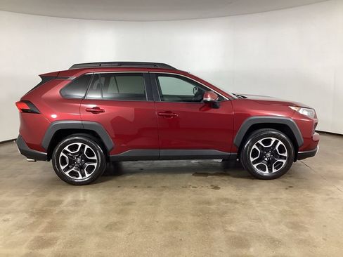 Used 2020 Toyota RAV4 Adventure w/ Convenience Package AWD/4WD image 4