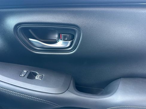 Used 2025 Honda HR-V EX-L image 19