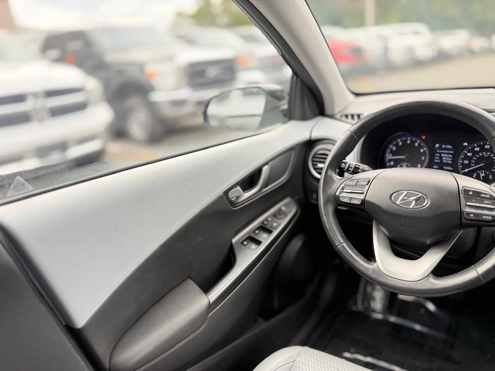 Used 2019 Hyundai Kona Limited AWD/4WD image 25