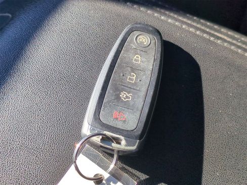 Used 2018 Ford Taurus SEL w/ Equipment Group 201A image 33