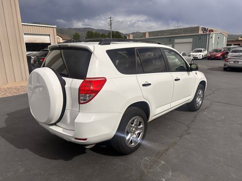 Used 2006 Toyota RAV4 2WD image 3