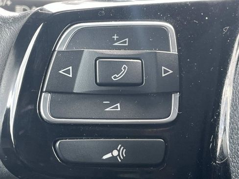 Used 2016 Volkswagen Beetle R-Line image 19