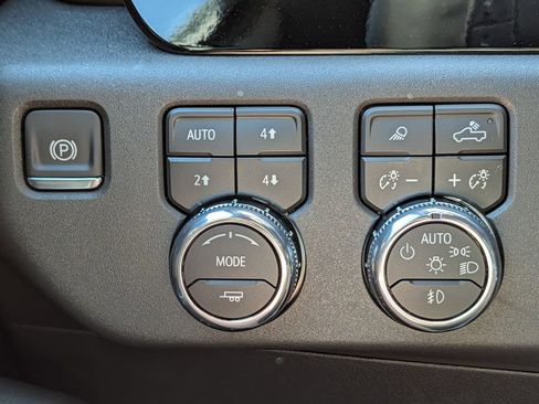New 2026 GMC Sierra 1500 SLT w/ SLT Premium Plus Package AWD/4WD image 45