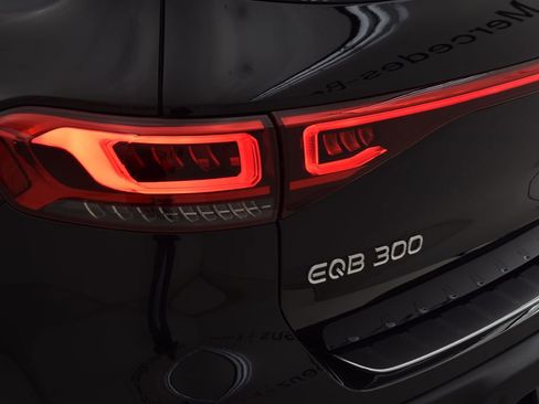 Certified 2023 Mercedes-Benz EQB 300 4MATIC image 13