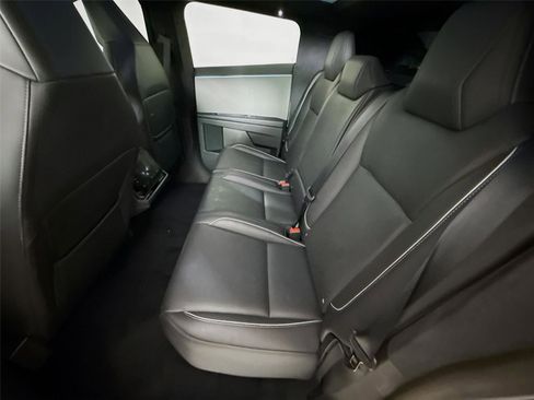 Used 2024 Tesla Cybertruck AWD Crew Cab image 11