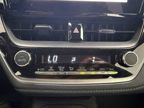 Used 2024 Toyota Corolla SE FWD image 18