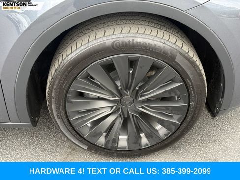 Used 2023 Tesla Model Y Long Range AWD/4WD image 13