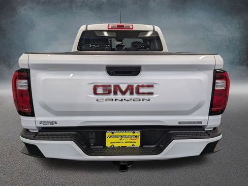 Used 2023 GMC Canyon Elevation w/ Trailering Package AWD/4WD image 5