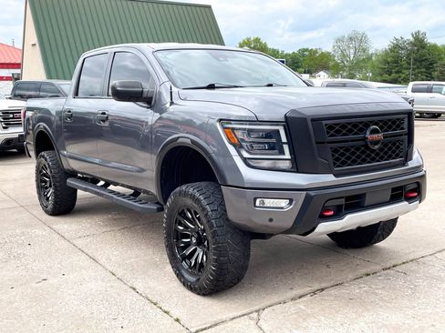 Used 2021 Nissan Titan PRO-4X w/ Pro-4x Utility Package image 2