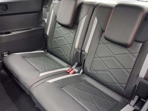New 2026 Volkswagen Atlas Peak Edition AWD/4WD image 12