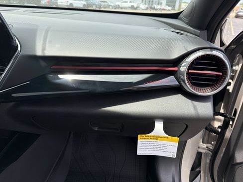 New 2026 Chevrolet Trax RS w/ Sunroof Package FWD image 33