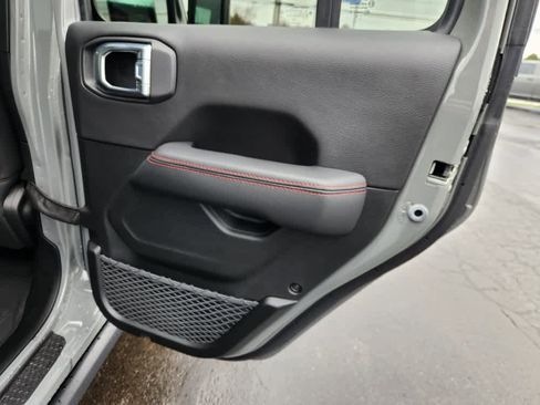 Used 2023 Jeep Wrangler Rubicon w/ Xtreme 35 Tire Package image 12