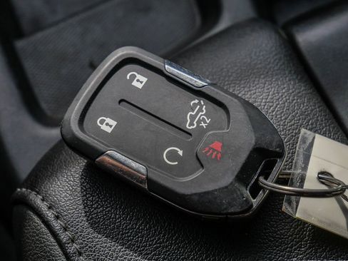 Used 2021 Chevrolet Silverado 1500 LT w/ Z71 Off-Road Package image 31