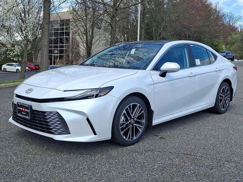 New 2026 Toyota Camry XLE AWD/4WD image 10