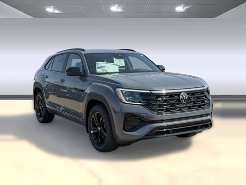 New 2026 Volkswagen Atlas Cross Sport SEL R-Line AWD/4WD image 6