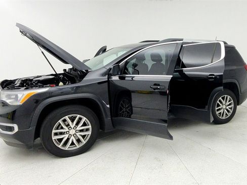 Used 2017 GMC Acadia SLE image 11