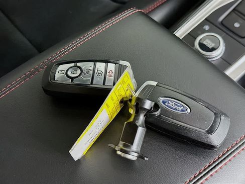 Used 2024 Ford Explorer ST-Line w/ Class IV Trailer Tow Package AWD/4WD image 22