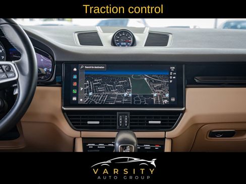 Used 2022 Porsche Cayenne Coupe w/ Premium Package image 21