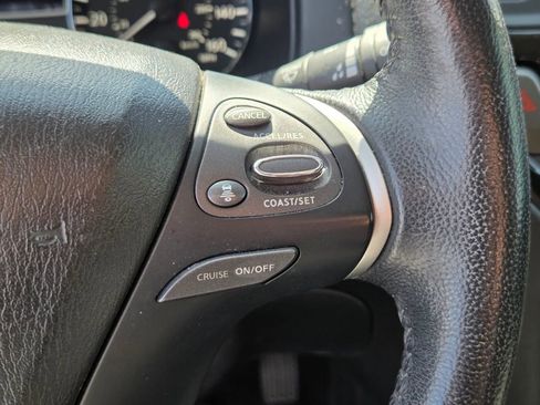 Used 2019 Nissan Pathfinder SV AWD/4WD image 20