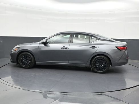 Used 2023 Nissan Sentra S FWD image 2