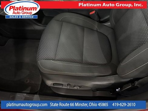 Used 2023 GMC Acadia SLE w/ Driver Convenience Package image 26