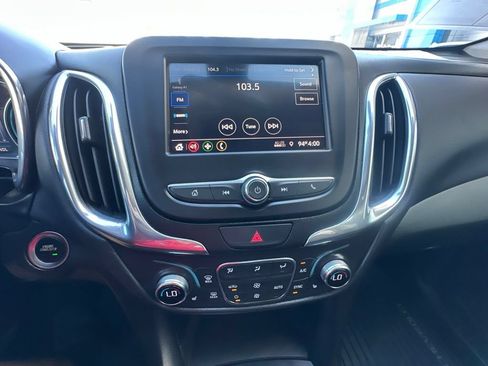 Used 2020 Chevrolet Equinox LT FWD image 26