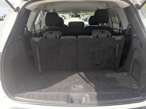Used 2020 Nissan Pathfinder SV AWD/4WD image 28