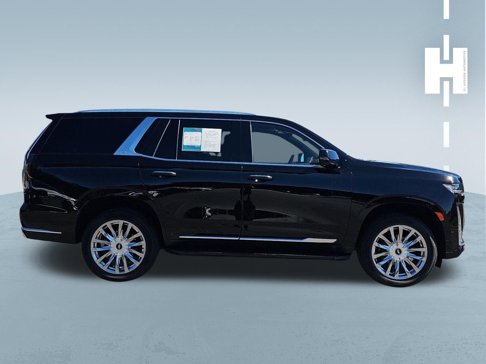 Used 2022 Cadillac Escalade Premium Luxury AWD/4WD image 3