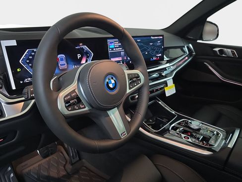 New 2026 BMW X5 xDrive50e w/ Executive Package AWD/4WD image 16