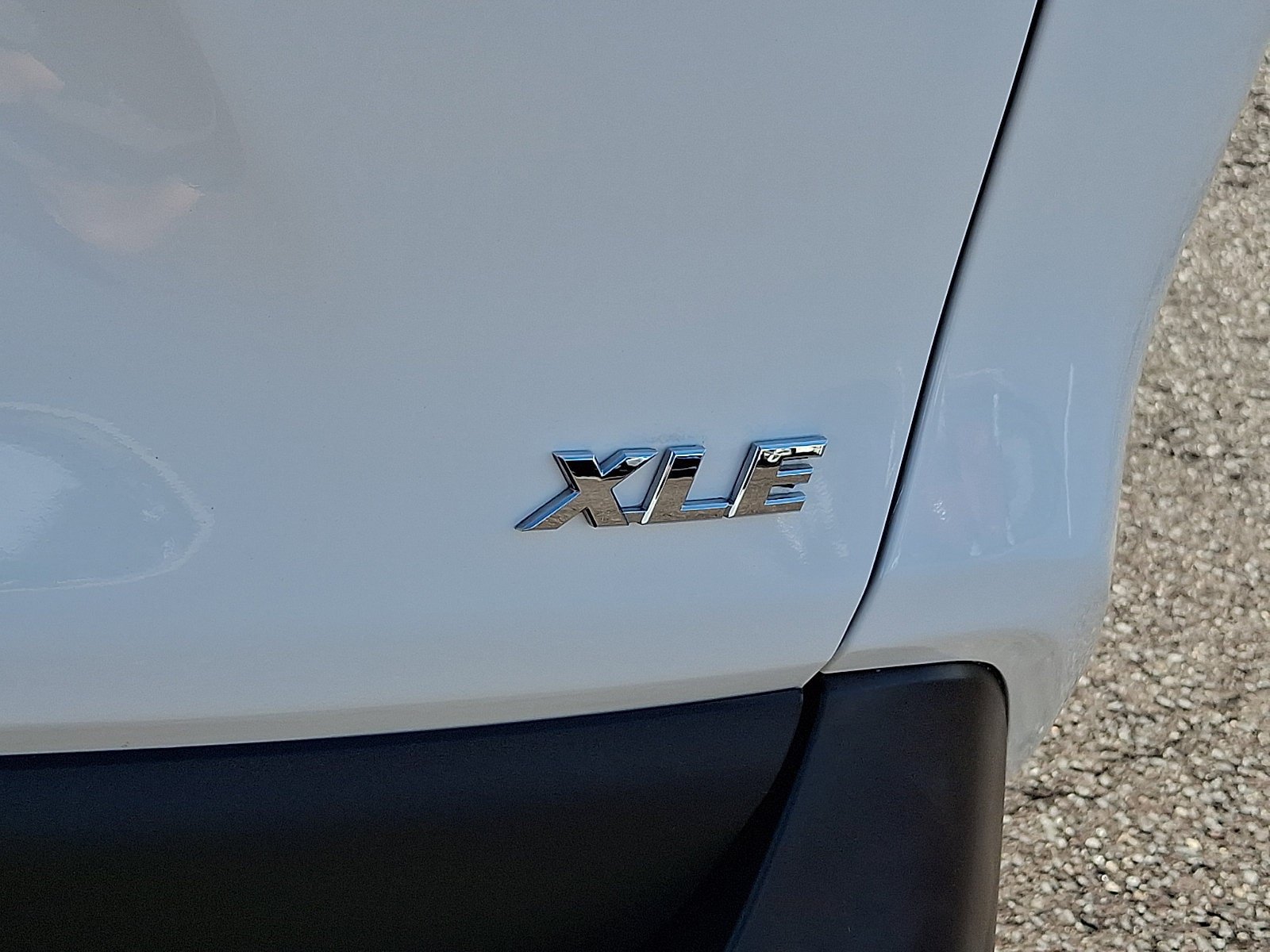 Certified 2024 Toyota RAV4 XLE FWD image 30