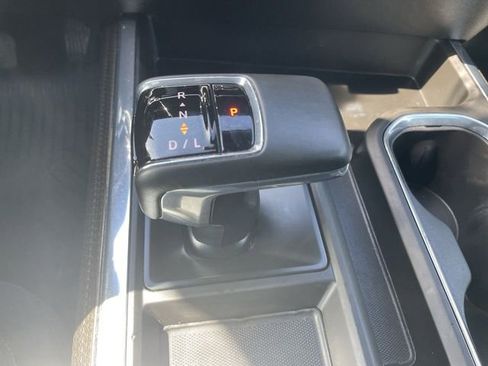 Used 2025 Chevrolet Silverado 1500 LT image 16