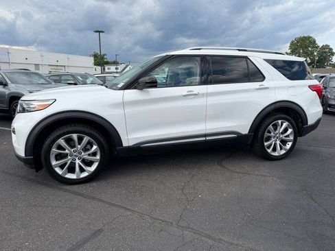 Used 2022 Ford Explorer Platinum w/ Equipment Group 601A AWD/4WD image 5