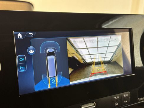 Used 2025 Mercedes-Benz Sprinter 2500 image 17