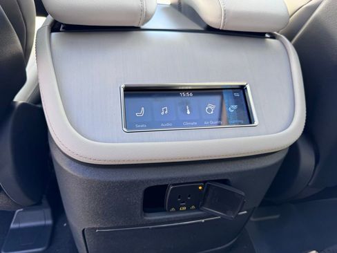 New 2026 Lincoln Navigator L Reserve AWD/4WD image 24
