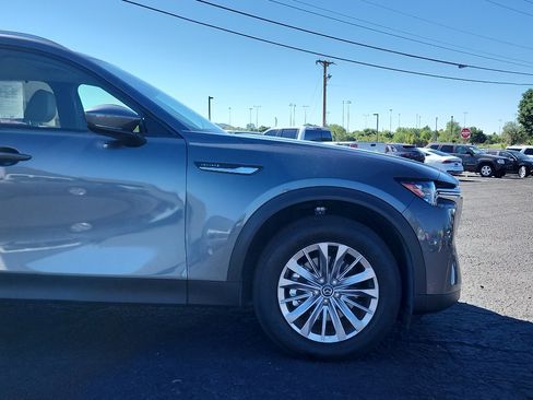 Used 2025 MAZDA CX-90 3.3 Turbo w/ Preferred Package AWD/4WD image 4