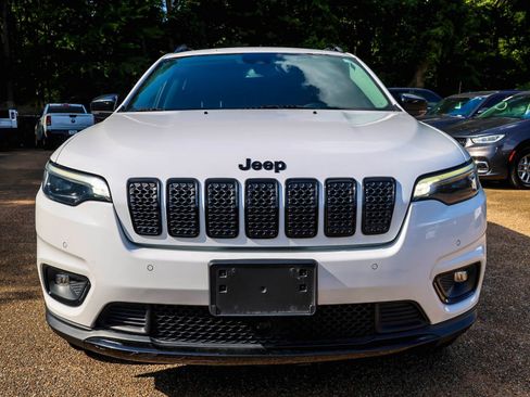 Used 2023 Jeep Cherokee Altitude Lux AWD/4WD image 3