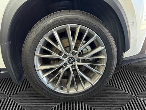 Used 2025 Lexus NX 350h AWD w/ Rear Seat Package image 33