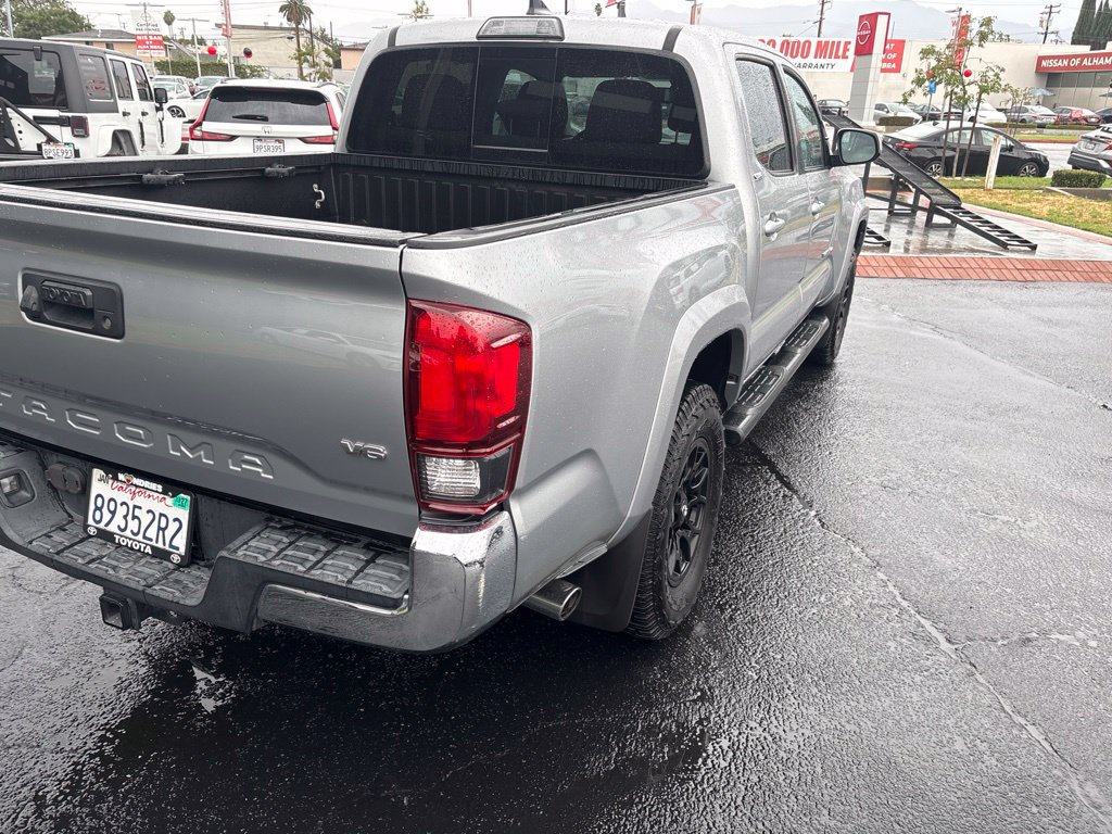 Used 2019 Toyota Tacoma SR5 RWD image 3
