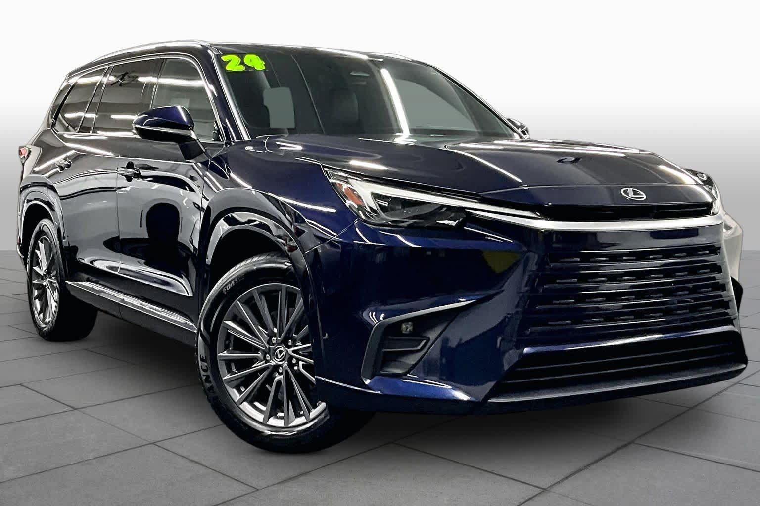 Used 2024 Lexus TX 350 FWD w/ Cold Weather Package image 3